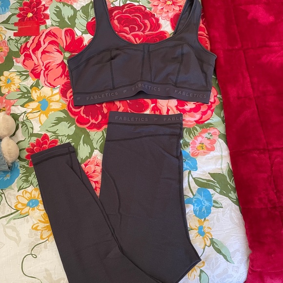 Fabletics Waffle Knit Leggings And Bra 